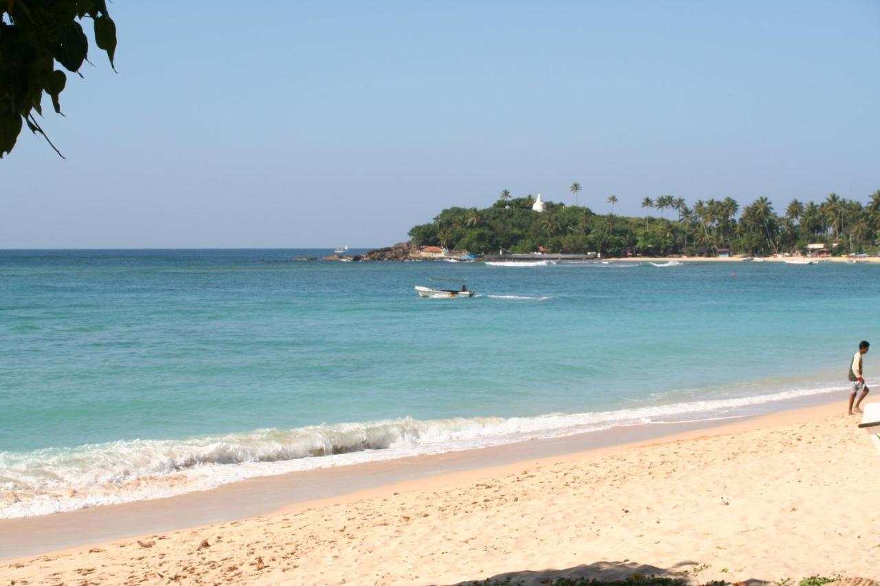 Manidi Villa Unawatuna Exterior photo